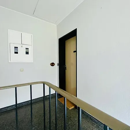 Emilbnb In Der Reiherstrasse Monheim am Rhein Esterno foto