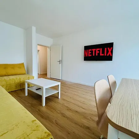 Emilbnb In Der Reiherstrasse Monheim am Rhein Esterno foto